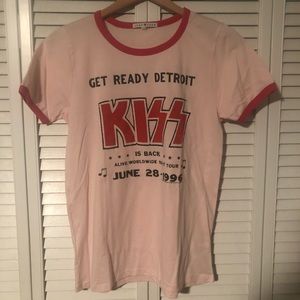 KISS Band Shirt Junk Food Medium Women’s